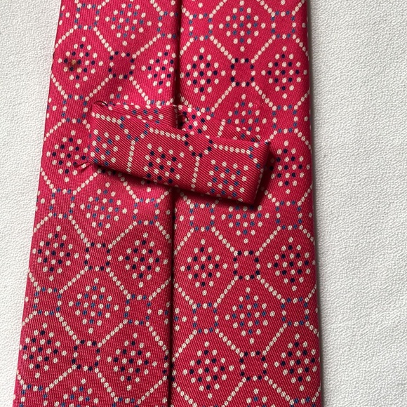 Turnbull & Asser hand made in England Pink geometric pattern Silk tie - Picture 10 of 10